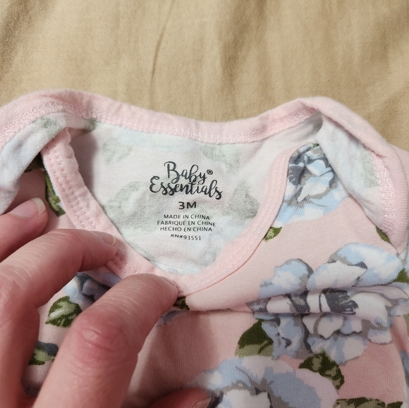 Girls pajama bundle size 3 months - Picture 12 of 13